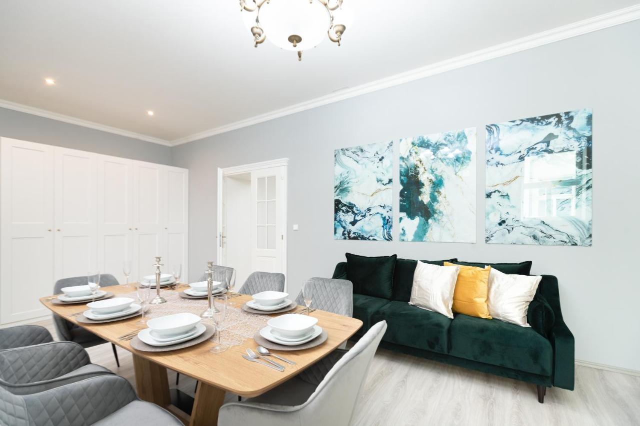Luxury Central 150M2 Apartment On Wencelas Square With Private Garage Praga Esterno foto