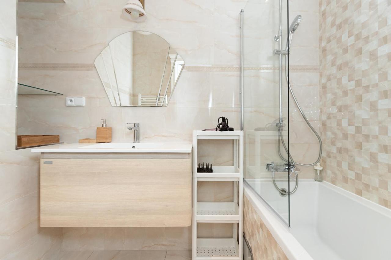 Luxury Central 150M2 Apartment On Wencelas Square With Private Garage Praga Esterno foto