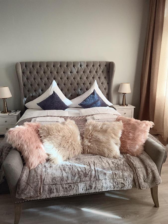Luxury Central 150M2 Apartment On Wencelas Square With Private Garage Praga Esterno foto