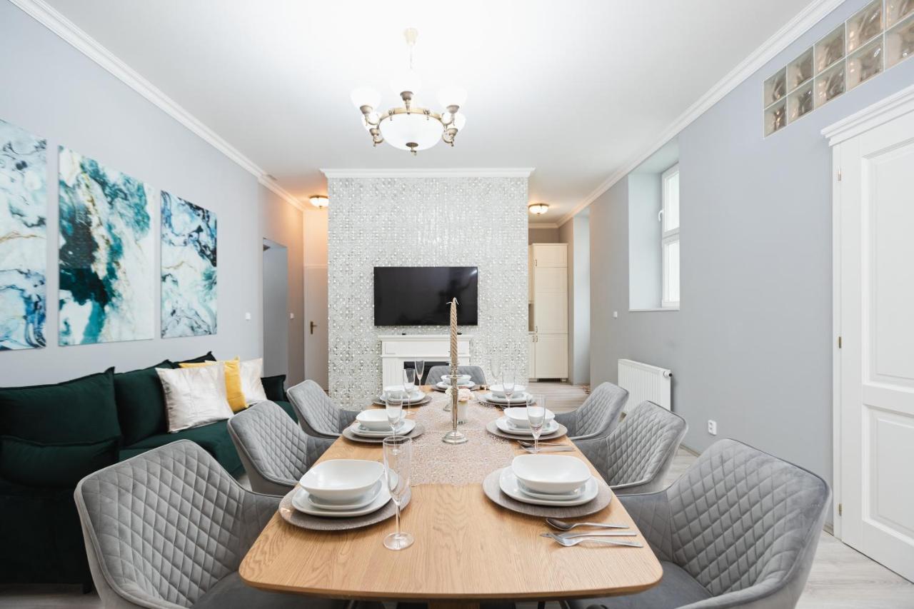 Luxury Central 150M2 Apartment On Wencelas Square With Private Garage Praga Esterno foto