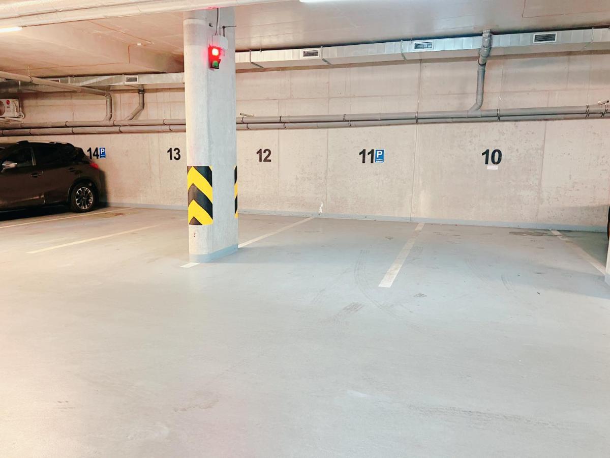 Luxury Central 150M2 Apartment On Wencelas Square With Private Garage Praga Esterno foto